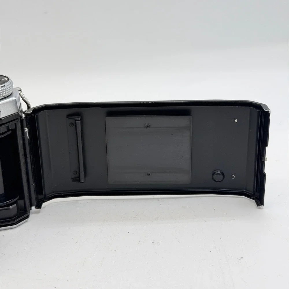 Zeiss Ikon wind lever